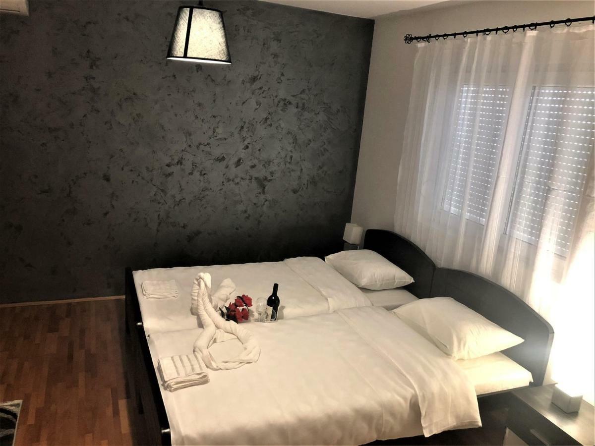 Airport Rest Apartments Belgrado Buitenkant foto