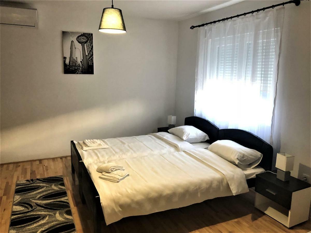 Airport Rest Apartments Belgrado Buitenkant foto