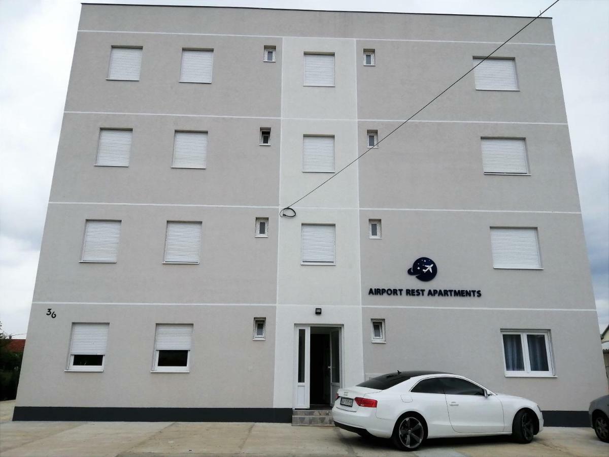Airport Rest Apartments Belgrado Buitenkant foto
