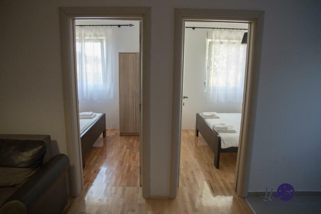 Airport Rest Apartments Belgrado Buitenkant foto